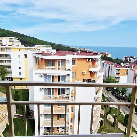 Sea View With Balcony Imperial Club Apartament *