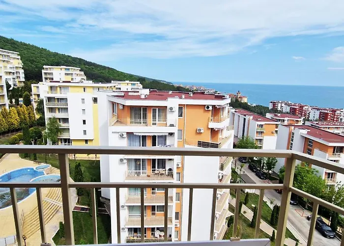 Imperial Sea View דירה *